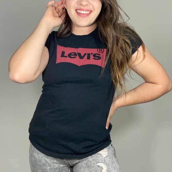 Levi’s T-Shirt - Picture 1 of 3